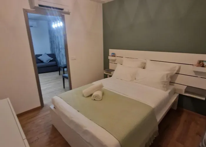 Avec 3 Et Un Apartamento Viry-Châtillon