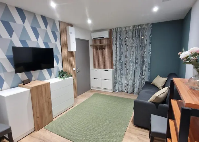 Avec 3 Et Un Apartamento
